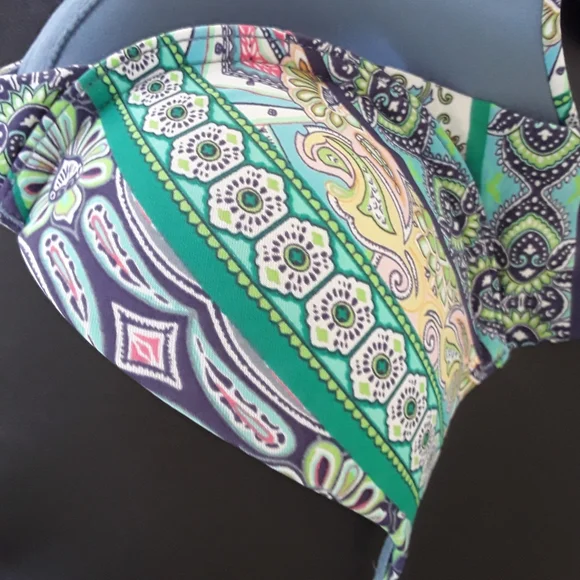 Victoria's Secret 32A Demi Cup Bra - Picture 2 of 7